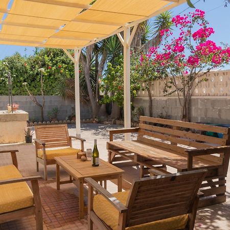 Amaris Mango Seafront Villa Granelli Exterior photo